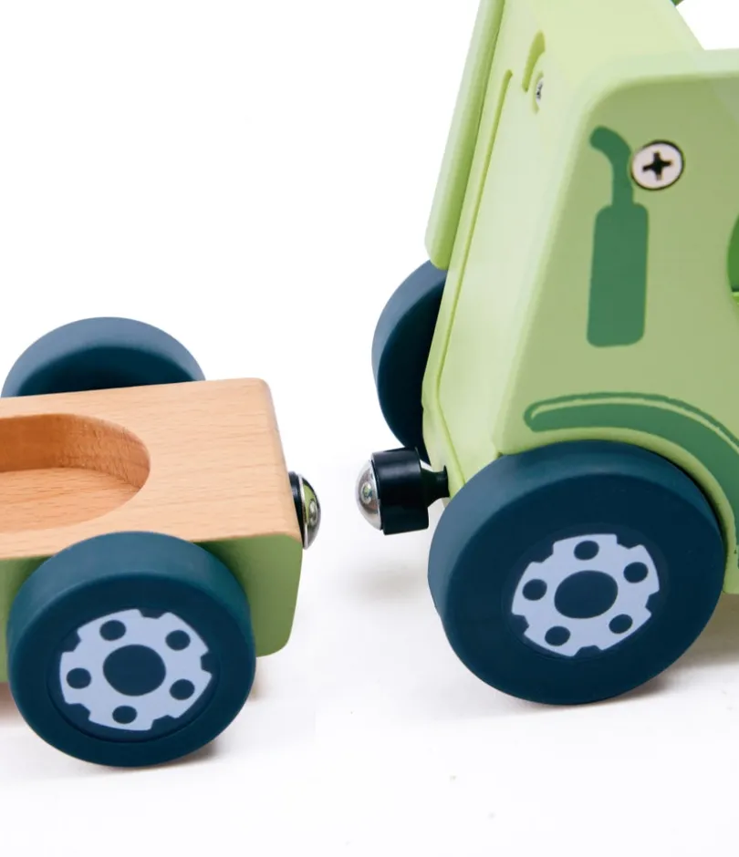 Hape The Rumbling Tractor With Sound