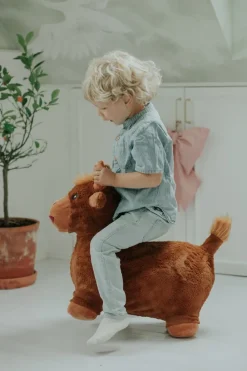 KREA Hop And Bounce Plush Cow – Hoppende plysjeku