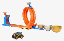 Monster Trucks Loop&Flip Trophy Challenge