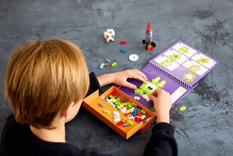 Plus-Plus Activity Pad – Space